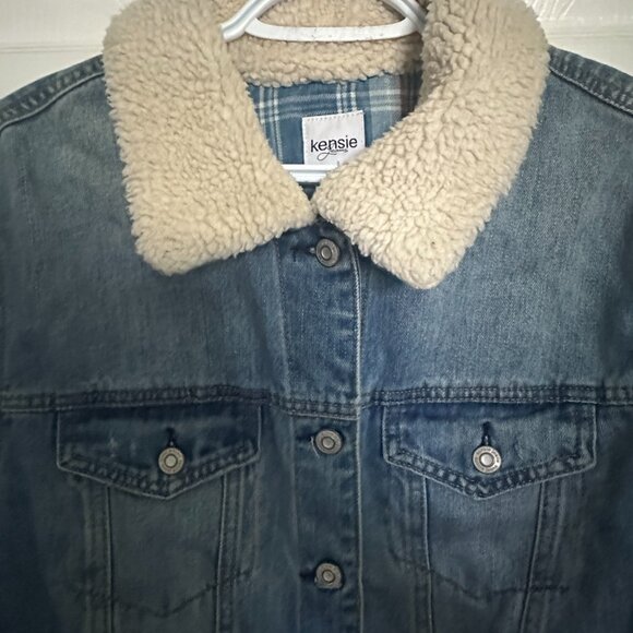 Jean Jacket with Sherpa Collar - Picture 5 of 8
